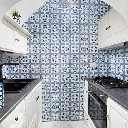 La Rosa Dei Venti - De Vivo Realty *